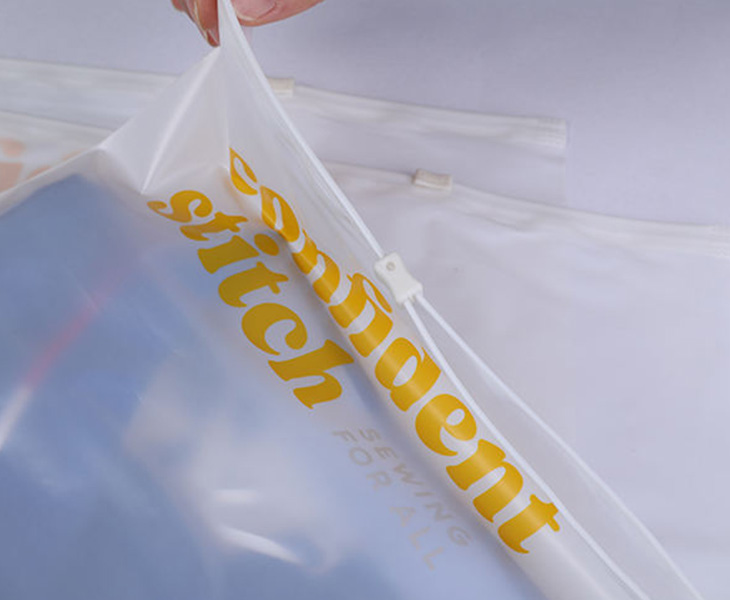 Zipper plastic Pouch Customization Details